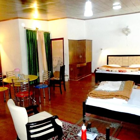 Goroomgo Moon Nainital Near Naini Lake - Parking & Lift Facilities -Hygiene And Spacious Room - Best Seller Екстериор снимка