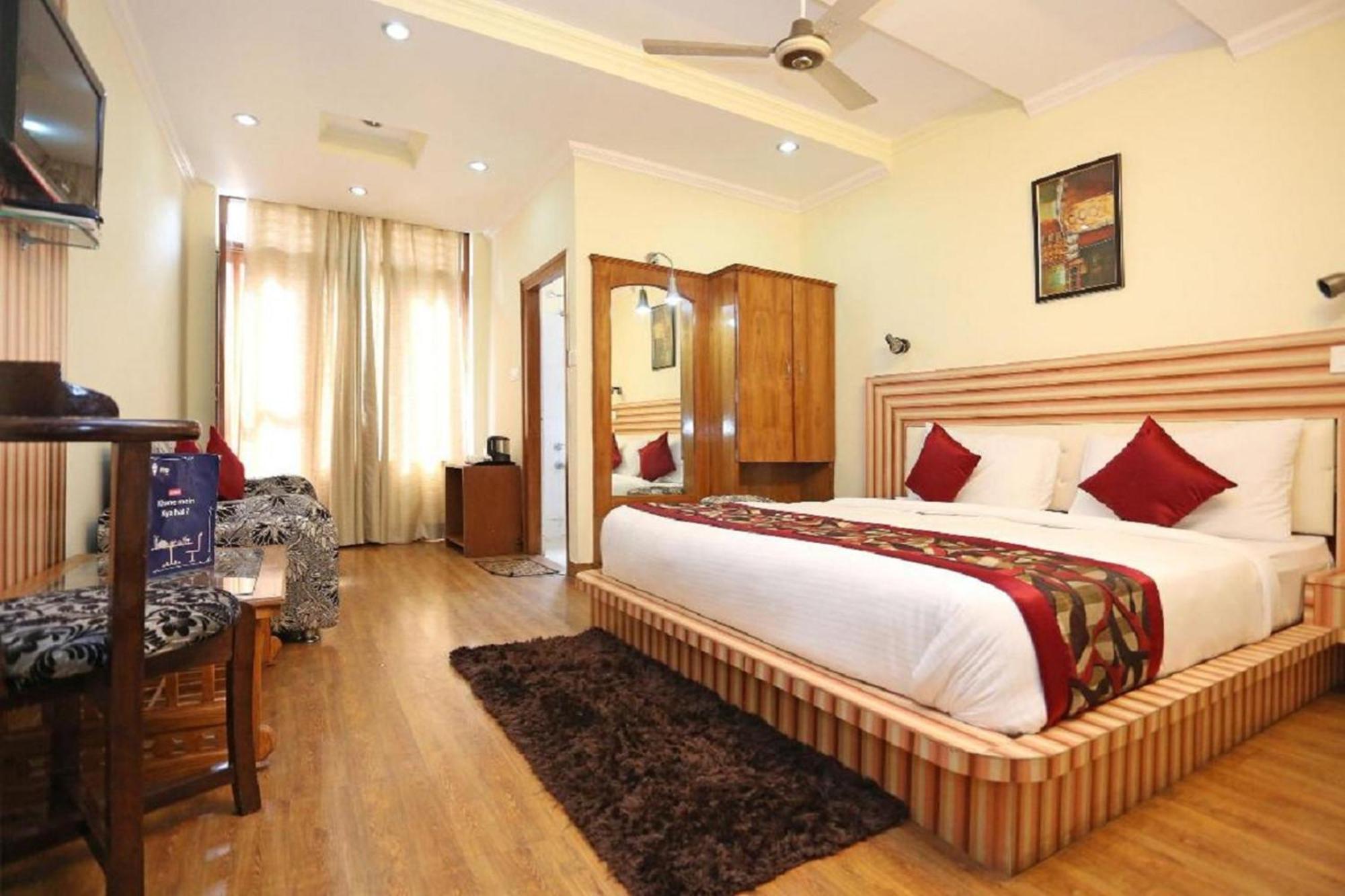 Goroomgo Moon Nainital Near Naini Lake - Parking & Lift Facilities -Hygiene And Spacious Room - Best Seller Екстериор снимка